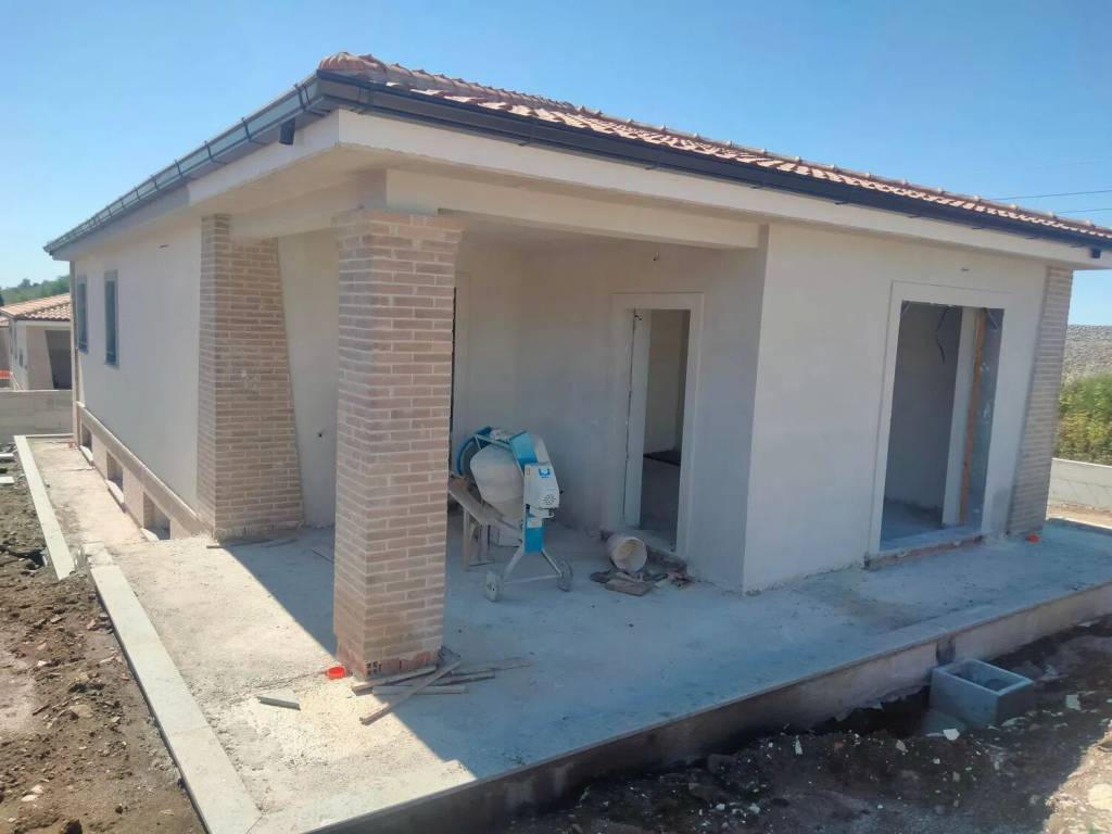 casa indipendente in vendita a Marino in zona Frattocchie