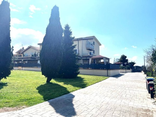 appartamento in vendita a Marino in zona Santa Maria delle Mole