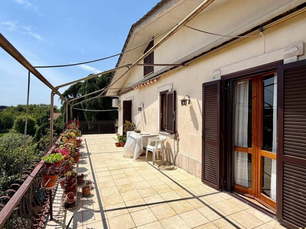 appartamento in vendita a Marino in zona Poggio delle Mole