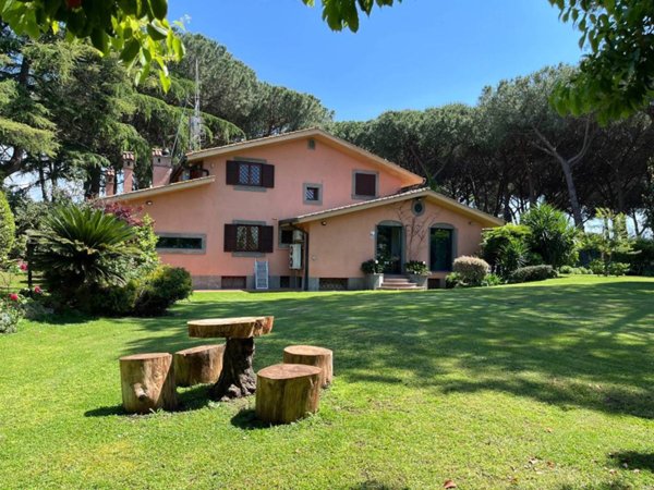 casa indipendente in vendita a Marino in zona Cava dei Selci