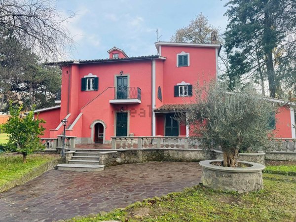 casa indipendente in vendita a Marino
