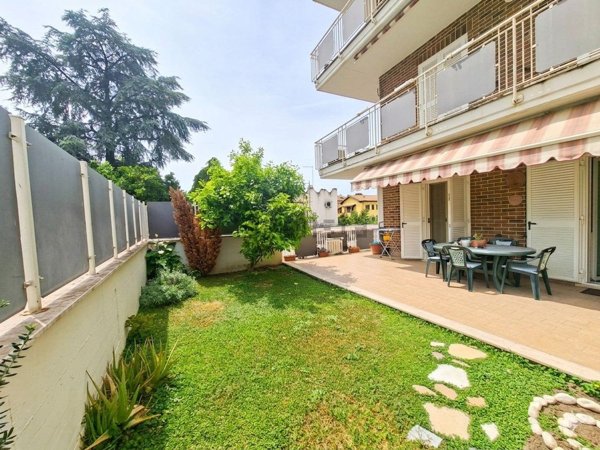 appartamento in vendita a Marino in zona Frattocchie