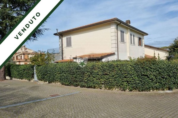 appartamento in vendita a Marino in zona Frattocchie