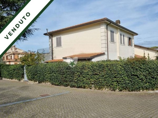 appartamento in vendita a Marino in zona Castelluccia
