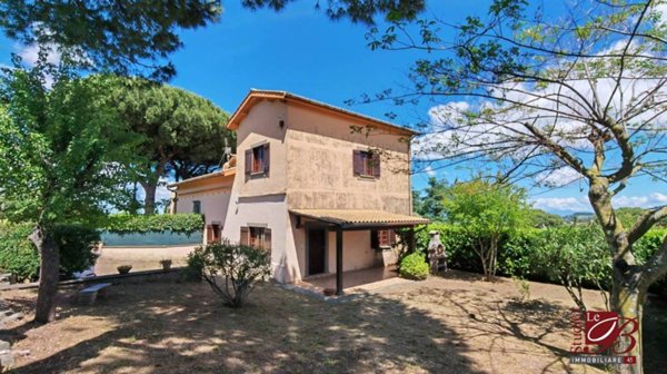 casa indipendente in vendita a Marino
