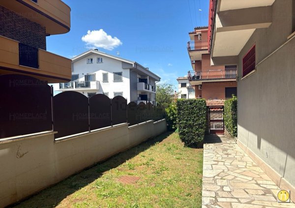 appartamento in vendita a Marino in zona Frattocchie