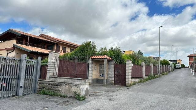 appartamento in vendita a Marino in zona Santa Maria delle Mole