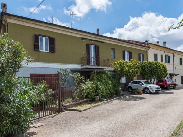 appartamento in vendita a Marino in zona Santa Maria delle Mole
