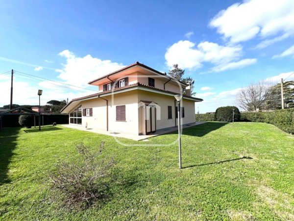 casa indipendente in vendita a Marino in zona Cava dei Selci
