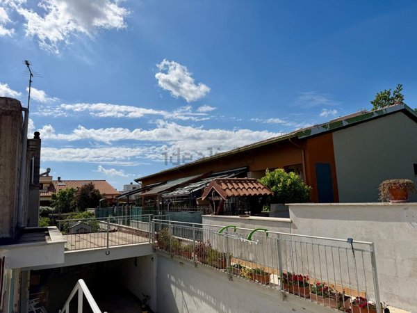 casa indipendente in vendita a Marino