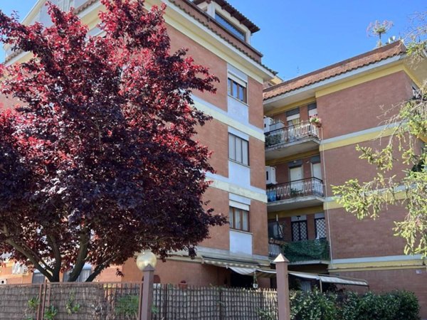 appartamento in vendita a Marino in zona Poggio delle Mole