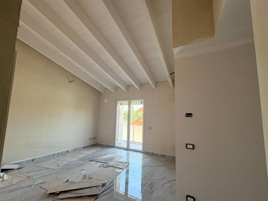 appartamento in vendita a Marino in zona Santa Maria delle Mole