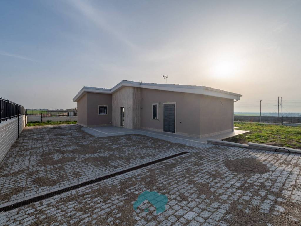 casa indipendente in vendita a Marino in zona Frattocchie