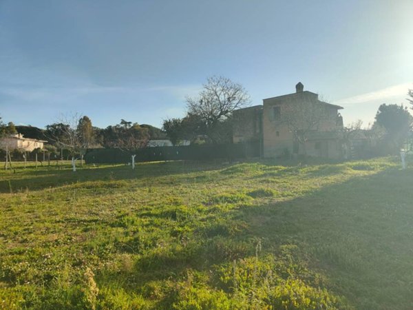 casa indipendente in vendita a Marino in zona Castelluccia