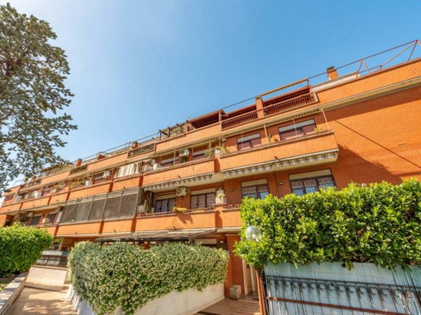 appartamento in vendita a Marino in zona Santa Maria delle Mole