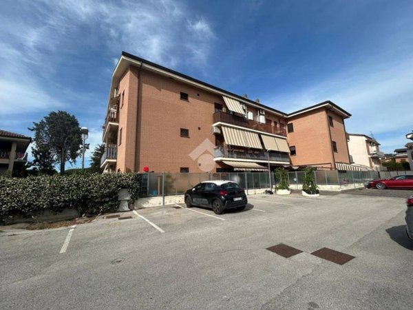 appartamento in vendita a Marino in zona Poggio delle Mole