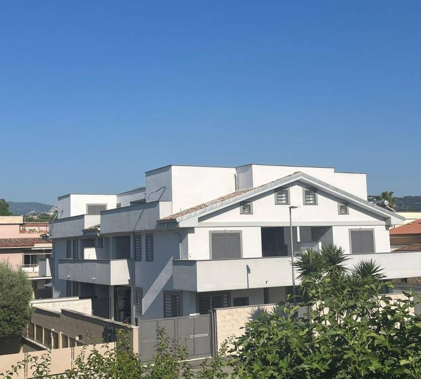 appartamento in vendita a Marino in zona Cava dei Selci