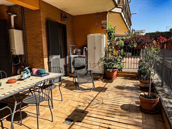 appartamento in vendita a Marino in zona Poggio delle Mole