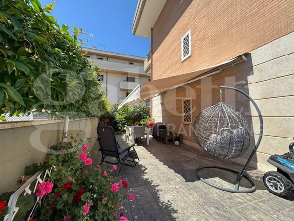 appartamento in vendita a Marino in zona Frattocchie