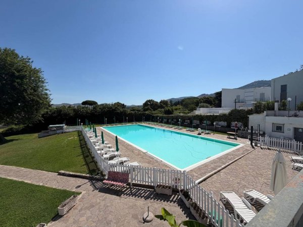 casa indipendente in vendita a Marino