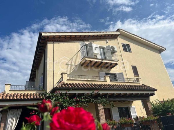 appartamento in vendita a Marino in zona Castelluccia