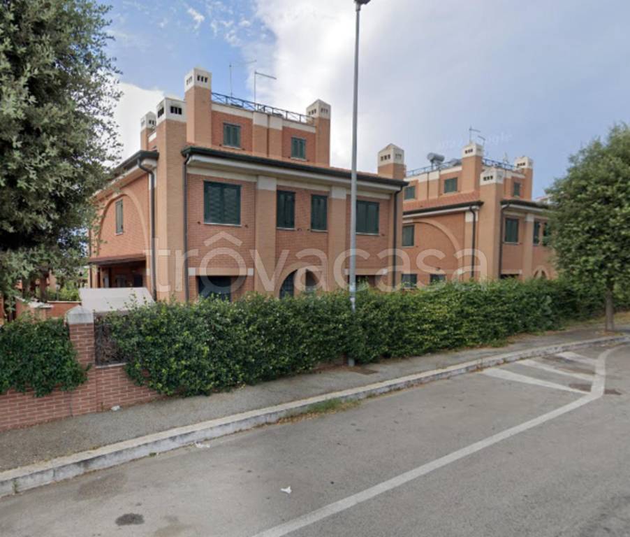 casa indipendente in vendita a Marino in zona Poggio delle Mole