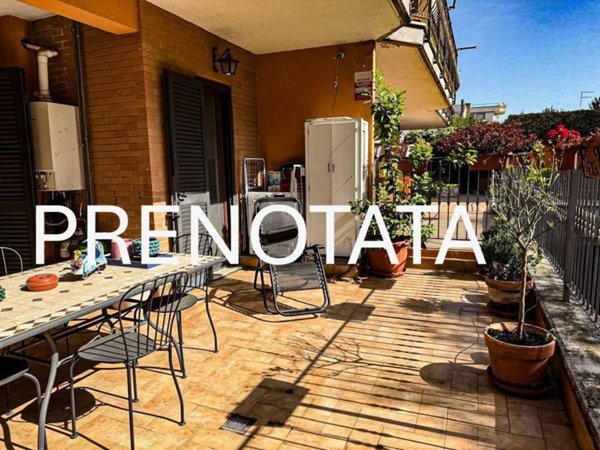 appartamento in vendita a Marino in zona Poggio delle Mole