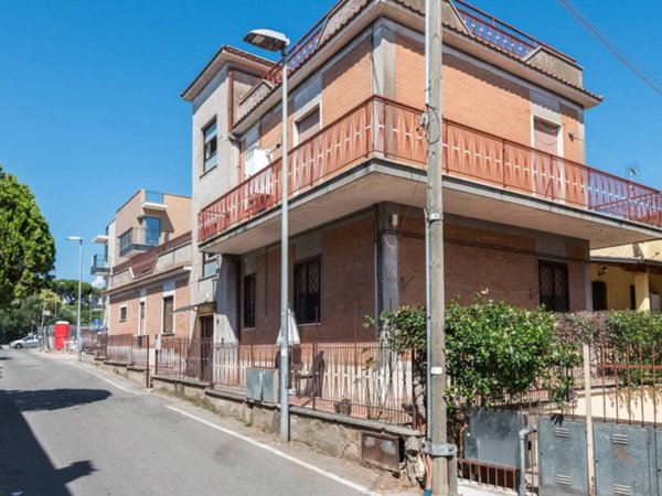 appartamento in vendita a Marino in zona Frattocchie