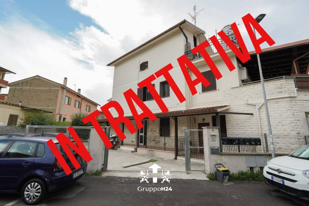 appartamento in vendita a Marino in zona Santa Maria delle Mole