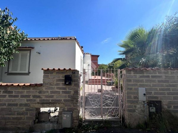 casa indipendente in vendita a Marino in zona Cava dei Selci