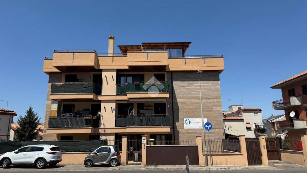 appartamento in vendita a Marino in zona Cava dei Selci