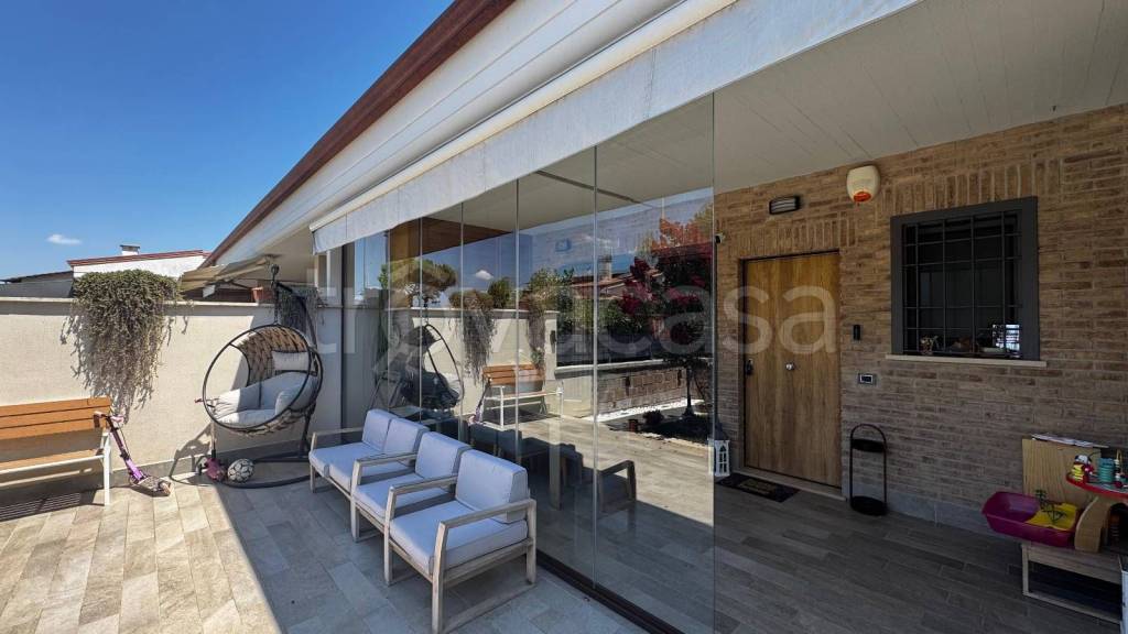 casa indipendente in vendita a Marino in zona Frattocchie