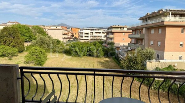 appartamento in vendita a Marino in zona Poggio delle Mole