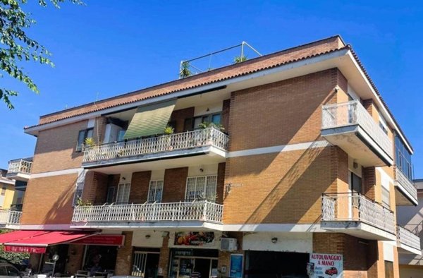 appartamento in vendita a Marino in zona Cava dei Selci