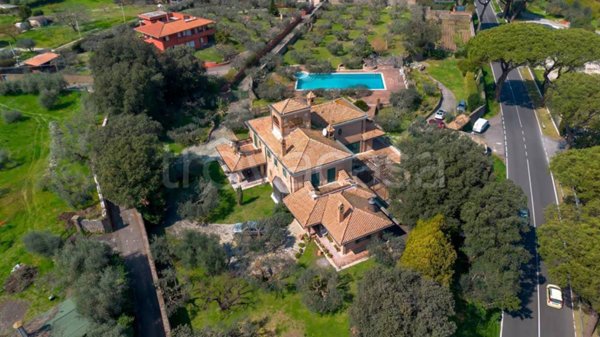 casa indipendente in vendita a Marino
