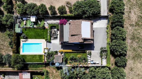 casa indipendente in vendita a Marino
