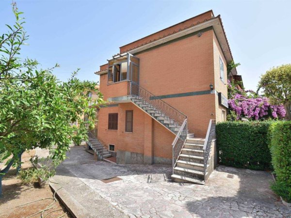 appartamento in vendita a Marino in zona Santa Maria delle Mole