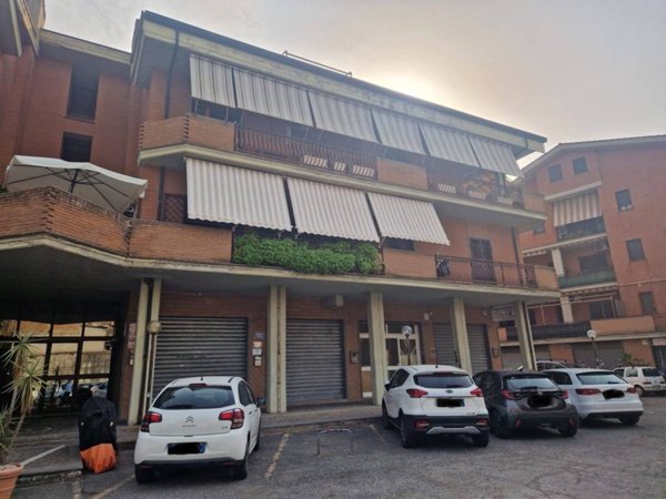 appartamento in vendita a Marino in zona Santa Maria delle Mole