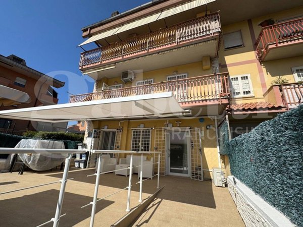 appartamento in vendita a Marino in zona Poggio delle Mole