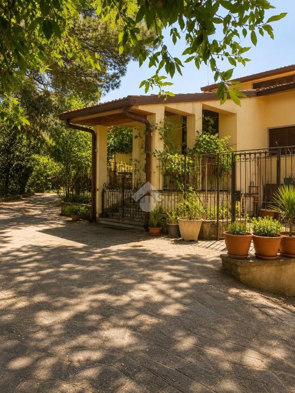 casa indipendente in vendita a Marino