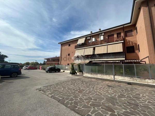 appartamento in vendita a Marino in zona Frattocchie
