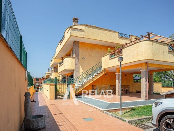 appartamento in vendita a Marino in zona Castelluccia
