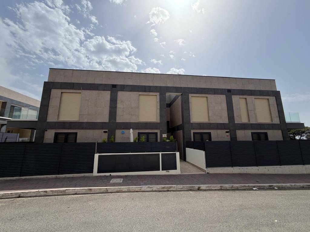 appartamento in vendita a Marino in zona Santa Maria delle Mole
