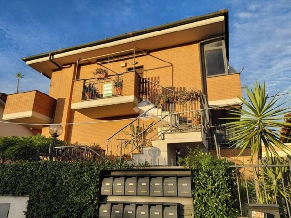 appartamento in vendita a Marino in zona Cava dei Selci
