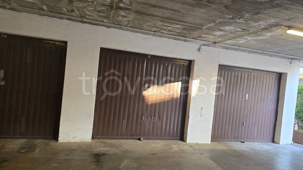 box auto in vendita a Marino