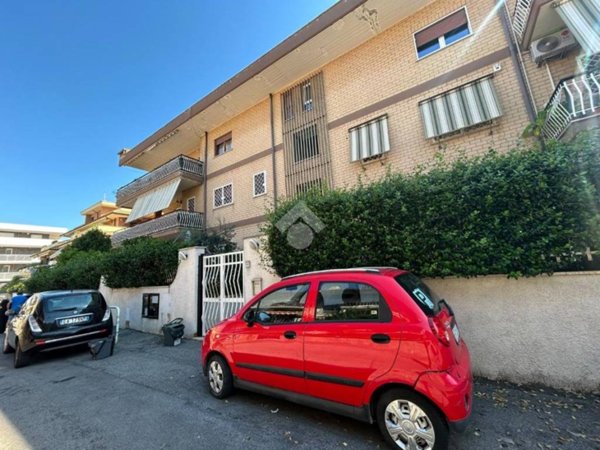 appartamento in vendita a Marino in zona Frattocchie