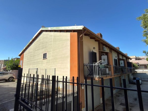 casa indipendente in vendita a Marino in zona Cava dei Selci