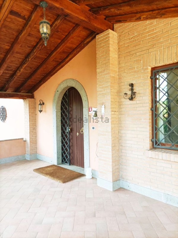 casa indipendente in vendita a Marino in zona Frattocchie
