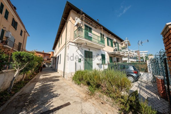 appartamento in vendita a Marino in zona Santa Maria delle Mole