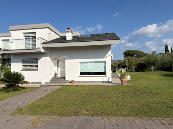 casa indipendente in vendita a Marino in zona Frattocchie